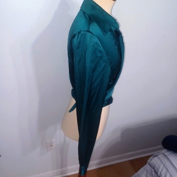 Beautiful Long Sleeve Wrap Shirt- W Sz Small - Picture 6 of 9